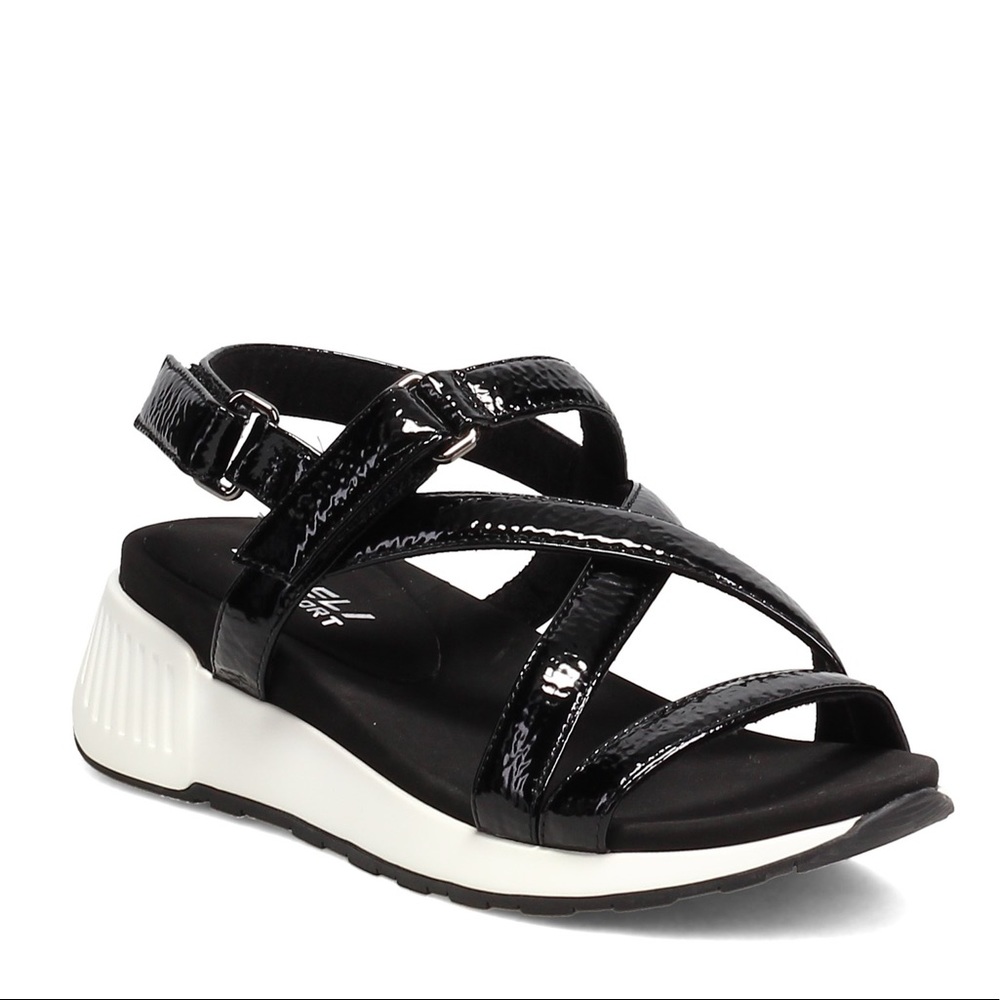 Vaneli Sport Trevin Sandal